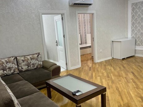Kirayə 3 otaqlı mənzil, 110 m², İnşaatçılar: 1 200 ₼/ay 2