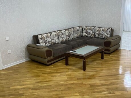 Kirayə 3 otaqlı mənzil, 110 m², İnşaatçılar: 1 200 ₼/ay 3