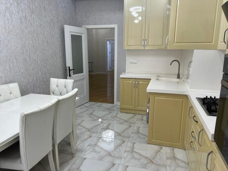 Kirayə 3 otaqlı mənzil, 110 m², İnşaatçılar: 1 200 ₼/ay 5