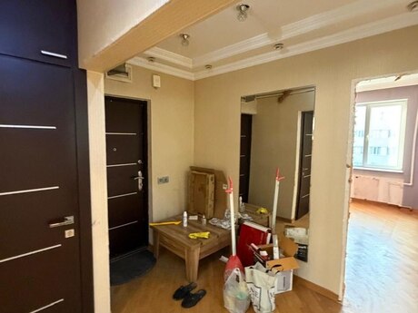 3-комнатная квартира, 73 м², 9-cu mikrorayon: 215 000 ₼ 2
