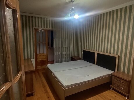 3-room apartment for rent, 90 m², 8 Noyabr: 800 ₼/mo 2