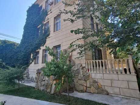 7 otaqlı həyət evi, 500 m², Badamdar: 1 750 000 ₼ 3
