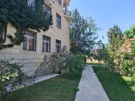 7 otaqlı həyət evi, 500 m², Badamdar: 1 750 000 ₼ 2
