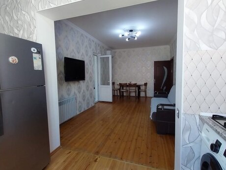 Аренда: 2-комнатная квартира, 70 м², İnşaatçılar: 800 ₼/мес 4