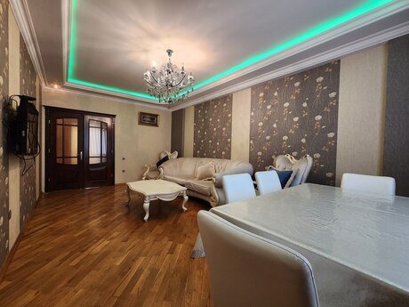 3 otaqlı mənzil, 95 m², Neftçilər: 265 000 ₼ 2