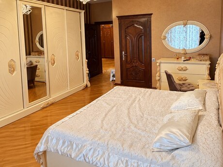 4 otaqlı mənzil, 170 m², 8 Noyabr: 430 000 ₼ 5
