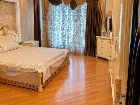 4 otaqlı mənzil, 170 m², 8 Noyabr: 430 000 ₼ 4