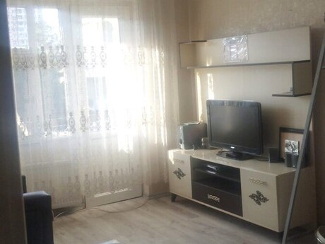 Kirayə 2 otaqlı mənzil, 50 m², Şah İsmayıl Xətai: 650 ₼/ay 2