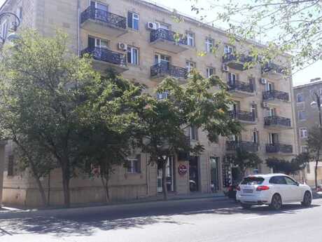 Объявление №6420339 - Баку, м. Шах Исмаил Хатаи, 2-комн., 50 м², 4/5 этаж