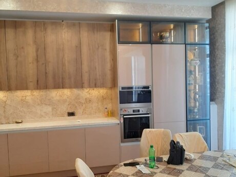 4-room apartment for rent, 221 m², Şah İsmayıl Xətai: 1 500 ₼/mo 4