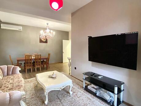 Kirayə 3 otaqlı mənzil, 130 m², Luxe Home: 1 200 ₼/ay 5