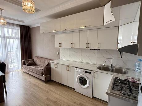 Kirayə 3 otaqlı mənzil, 100 m², İnşaatçılar: 800 ₼/ay 3