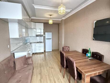 Kirayə 3 otaqlı mənzil, 100 m², İnşaatçılar: 800 ₼/ay 5