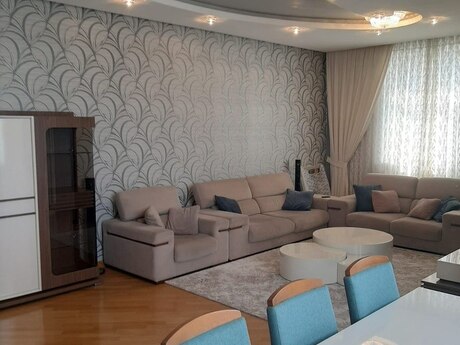 3 otaqlı mənzil, 132 m², Elmlər Akademiyası: 390 000 ₼ 3