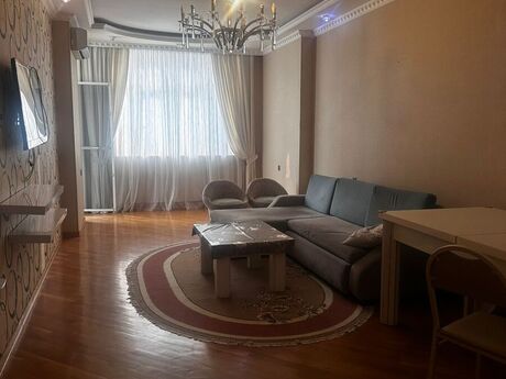 Kirayə 3 otaqlı mənzil, 115 m², 8 Noyabr: 950 ₼/ay 2