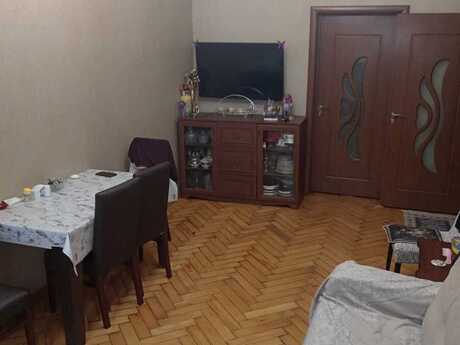 4 otaqlı mənzil, 97 m², 28 May: 250 000 ₼ 2