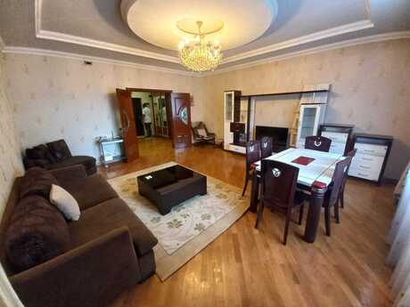 Kirayə 3 otaqlı mənzil, 130 m², Şah İsmayıl Xətai: 1 000 ₼/ay 4
