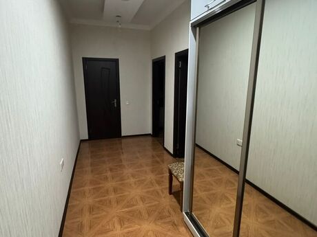 Kirayə 2 otaqlı mənzil, 70 m², İnşaatçılar: 800 ₼/ay 4