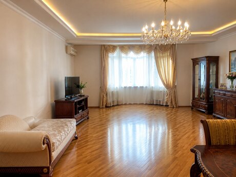 Объявление №6420594 - Баку, м. Низами, 3-комн., 140 м², 11/12 этаж