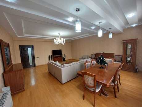 Elan №6420612 - Bakı, 8 Noyabr m., 3 otaqlı, 130 m², 5/13 mərtəbə