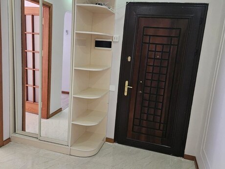 Kirayə 3 otaqlı mənzil, 150 m², Nizami: 1 300 ₼/ay 2