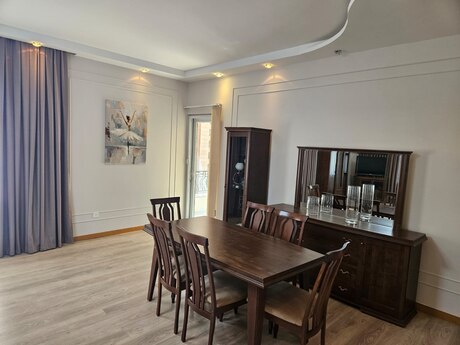 Kirayə 3 otaqlı mənzil, 150 m², Nizami: 1 300 ₼/ay 3