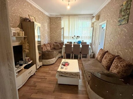 Объявление №6420669 - Баку, м. Мемар Аджеми, 2-комн., 45 м², 1/5 этаж