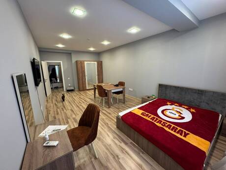 3-room apartment for rent, 90 m², Gənclik: 1 200 ₼/mo 3