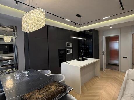3 otaqlı mənzil, 135 m², 28 May: 470 000 ₼ 3