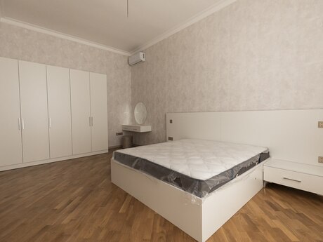 2-room apartment for rent, 87,4 m², Badamdar: 1 150 ₼/mo 5