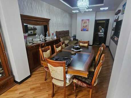 2-room apartment, 67 m², 8 Noyabr: 208 000 ₼ 4
