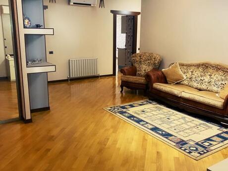Kirayə 3 otaqlı mənzil, 191 m², Şah İsmayıl Xətai: 1 900 ₼/ay 3