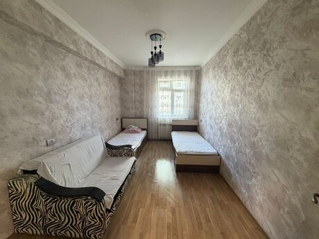 Kirayə 3 otaqlı mənzil, 120 m², Nizami: 700 ₼/ay 2