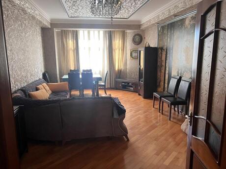 Объявление №6420777 - Баку, пос. 8-й километр, 3-комн., 120 м², 3/17 этаж
