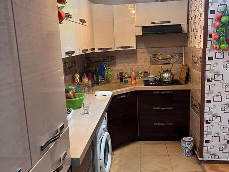 3-room apartment for rent, 120 m², 8-ci kilometr: 750 ₼/mo 4