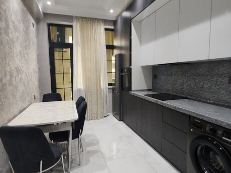 Elan №6420799 - Bakı, Elmlər Akademiyası m., 2 otaqlı, 90 m², 6/17 mərtəbə