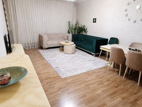 Elan №6420817 - Bakı, Memar Əcəmi m., 3 otaqlı, 135 m², 8/18 mərtəbə