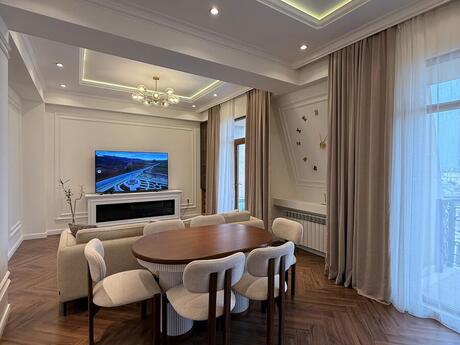 2 otaq · 80 m² · 8/8 mərtəbə, Ağ şəhər