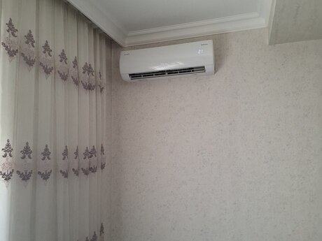 Kirayə 3 otaqlı mənzil, 100 m², 28 May: 230 ₼/ay 2