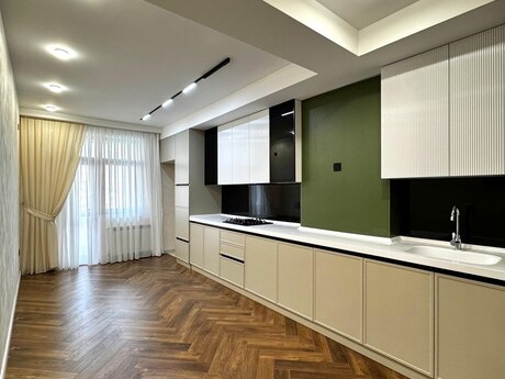 Объявление №6421030 - Баку, м. Ази Асланов, 3-комн., 130 м², 5/15 этаж
