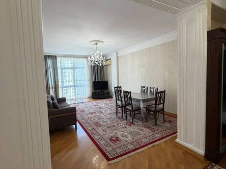 Elan №6421120 - Bakı, Nəriman Nərimanov m., 3 otaqlı, 140 m², 12/18 mərtəbə