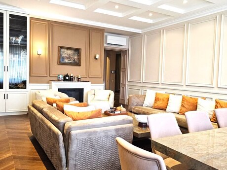7 otaqlı mənzil, 285 m², Sahil: 1 400 000 ₼ 2