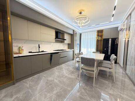 Kirayə 4 otaqlı mənzil, 245 m², Nəsimi: 4 000 ₼/ay 5