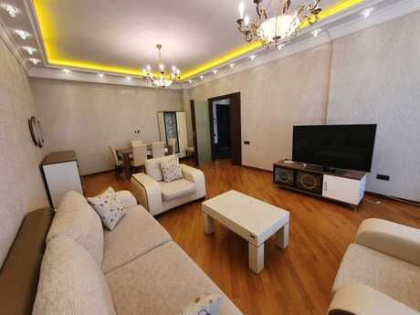 2-room apartment for rent, 120 m², Sahil: 2 000 ₼/mo 2