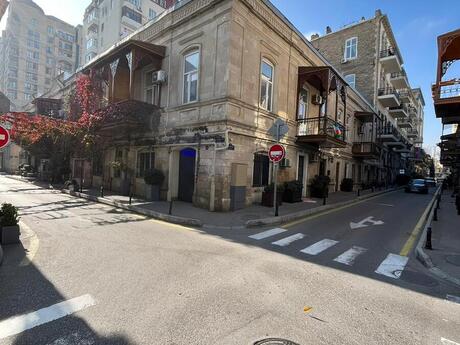 3 otaqlı mənzil, 90 m², Sahil: 350 000 ₼ 2