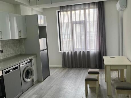 Kirayə 3 otaqlı mənzil, 126 m², 28 May: 1 250 ₼/ay 3