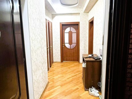 Elan №6421286 - Bakı, Gənclik m., 2 otaqlı, 70 m², 13/16 mərtəbə