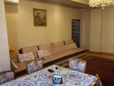 Elan №6421459 - Bakı, Şah İsmayıl Xətai m., 4 otaqlı, 137 m², 9/15 mərtəbə