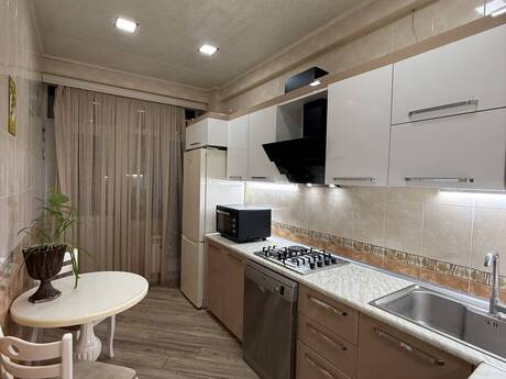 Kirayə 2 otaqlı mənzil, 60 m², Memar Əcəmi: 700 ₼/ay 3