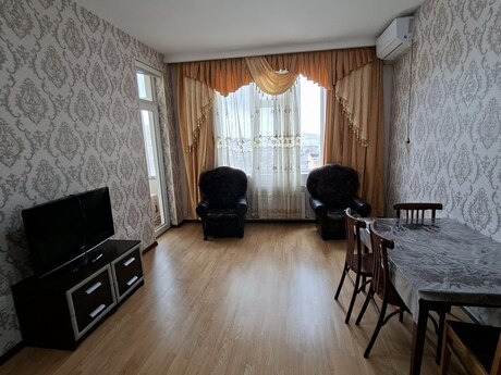 Kirayə 2 otaqlı mənzil, 65 m², İnşaatçılar: 600 ₼/ay 4